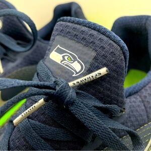 Nike Seattle Seahawks Sneakers M11